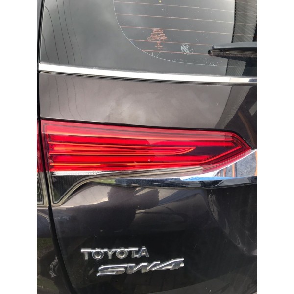Lanterna Da Tampa Traseira Esquerda Toyota Sw4 2019