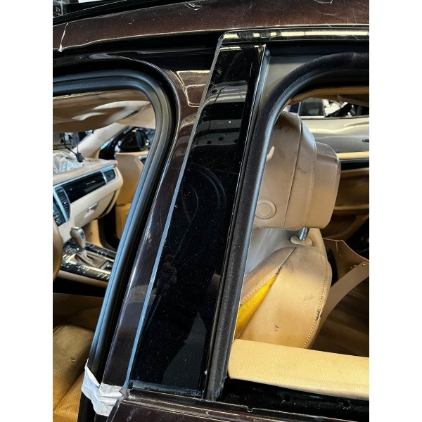 Moldura Black Piano Porta Tras Esquerda Porsche Macan S 2016