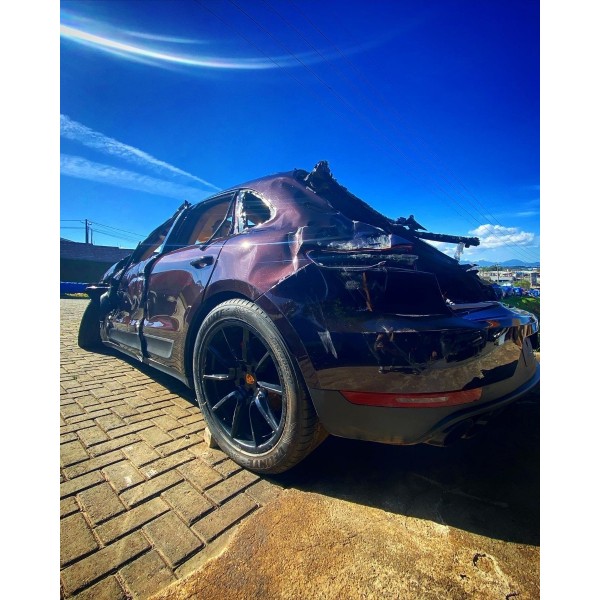 Porsche Macan Parachoque Alma Guia Sensor Painel Parabarro